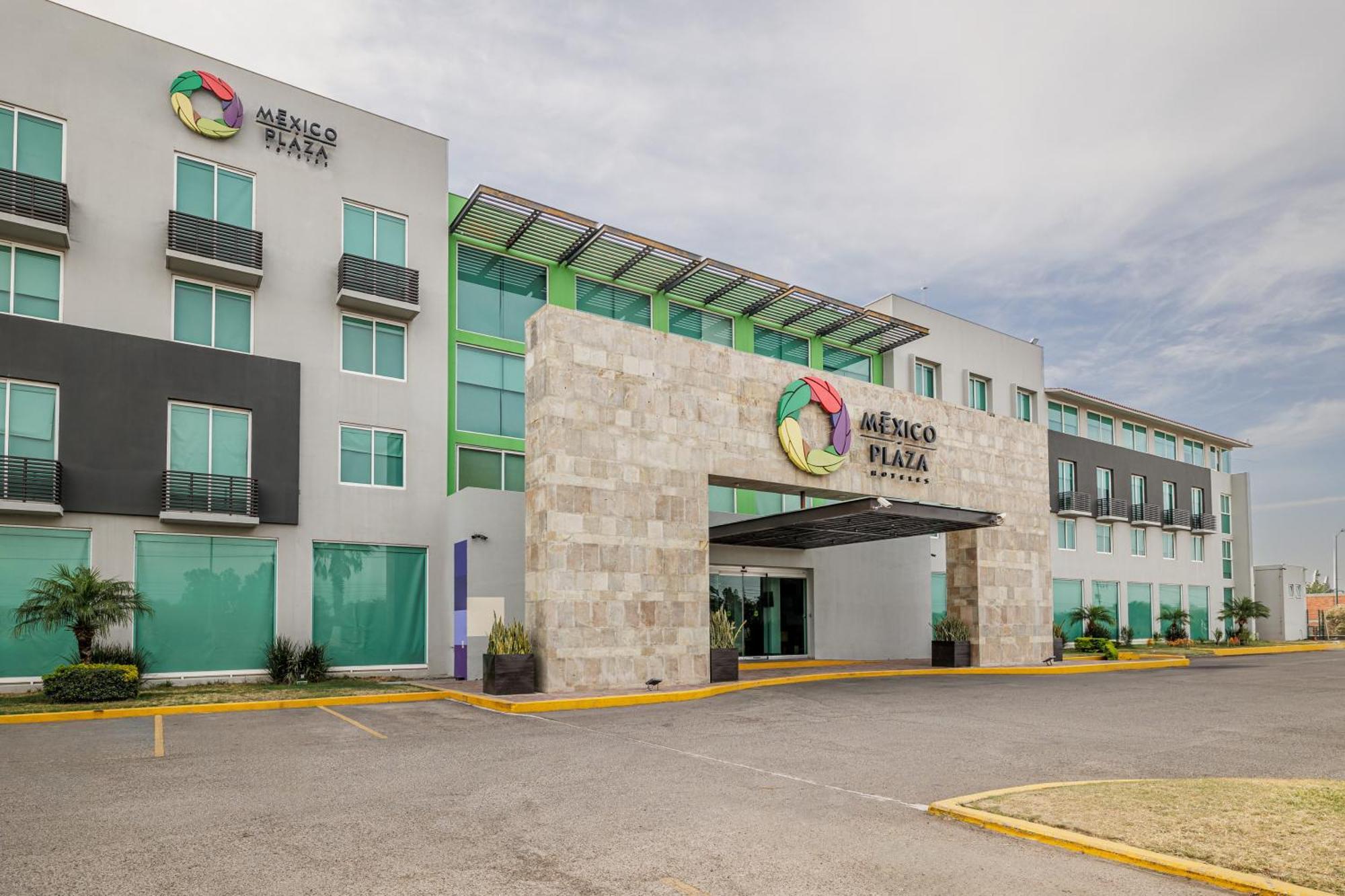 Hotel Mexico Plaza Silao Aeropuerto Екстериор снимка